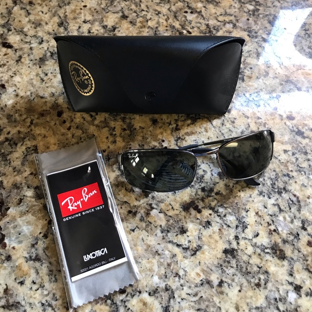 Ray Ban Sunglasses Style 3269 Polarized Lenses